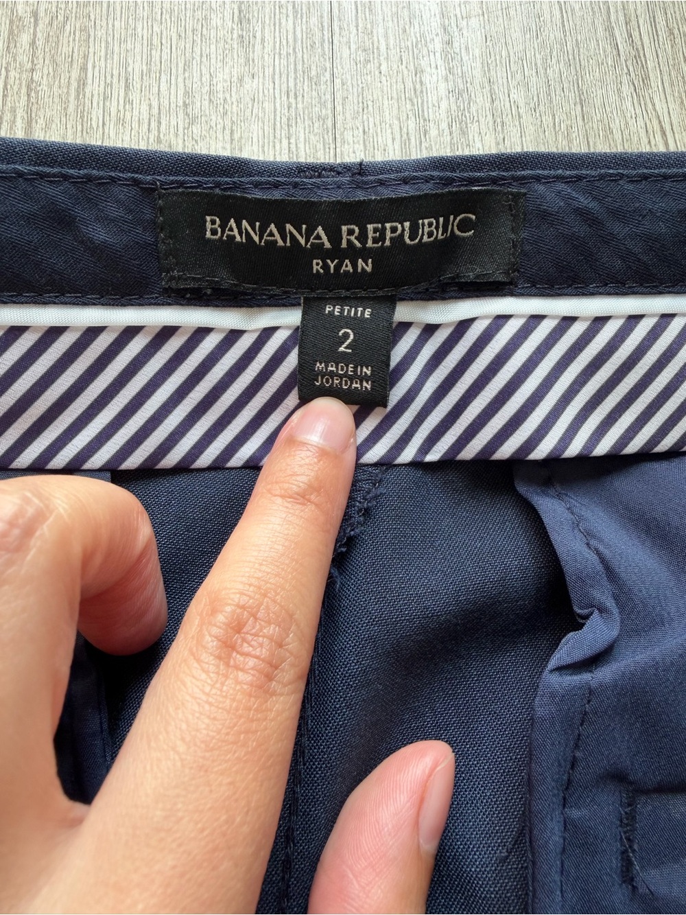 Banana Republic Ryan Italian Slim Wool-blend Pant, Navy Blue - Picture 7 of 13
